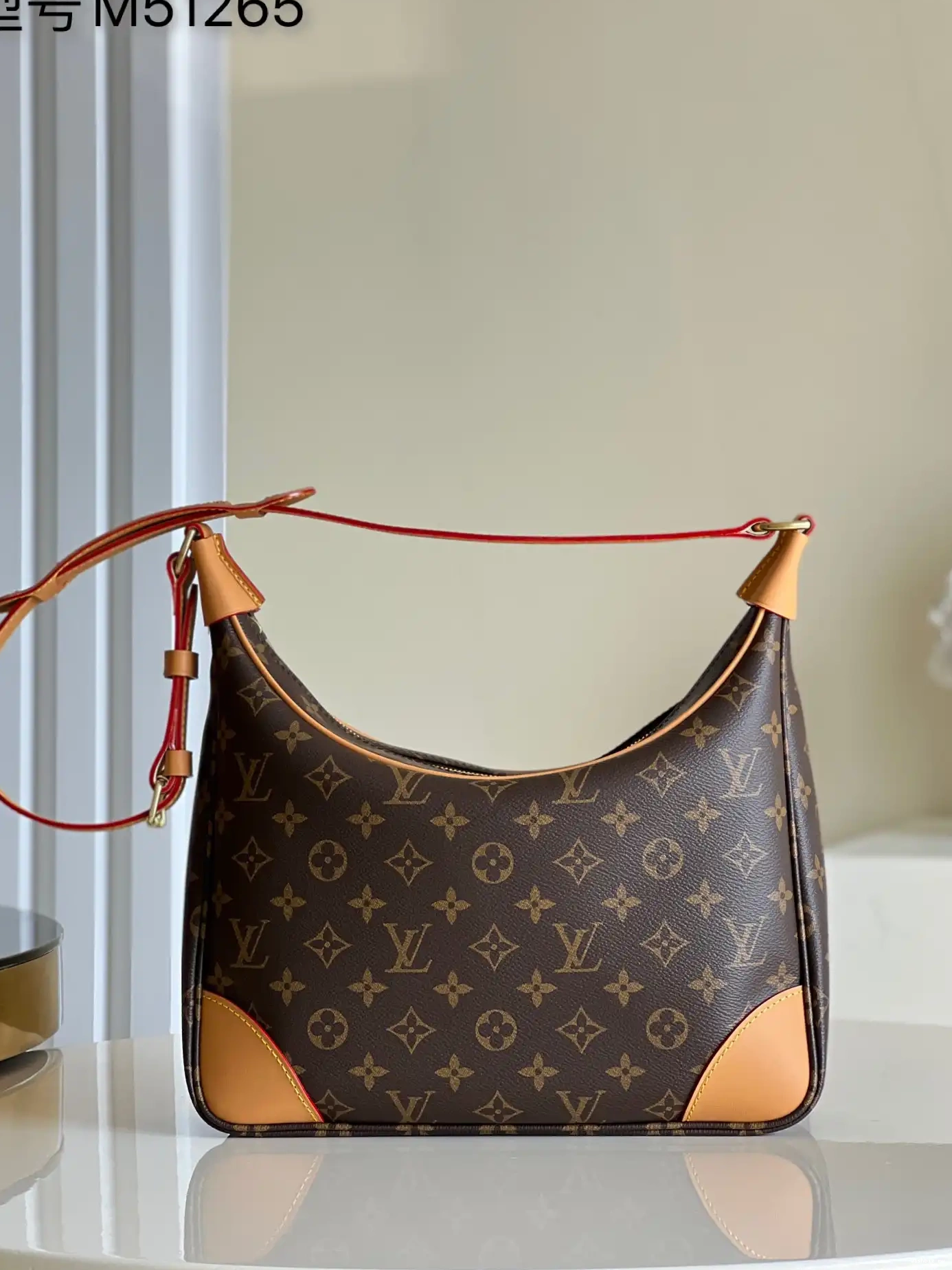WIS BOULOGNE VUITTON LOUIS 0424